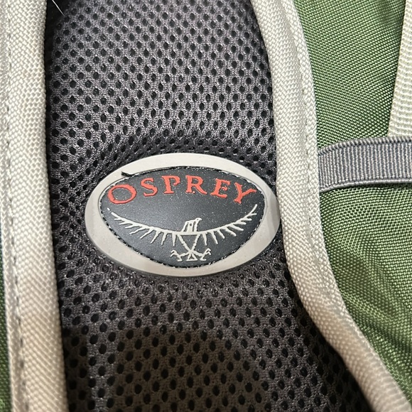 Osprey Backwoods Backpack Halo LE Green Shoulder Straps Hiking Outdoor Bag - Picture 6 of 6